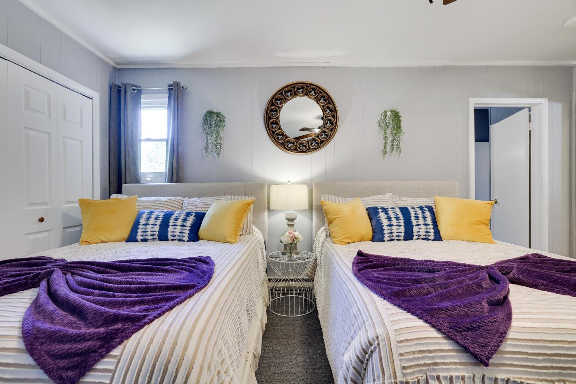 Chic And Stylish Home Hot Tub,4 Bedrooms, Game Movie Room, Firepit, Arcades, Playground On Site 2 Min Walk From Pool And Lake Tobyhanna Esterno foto
